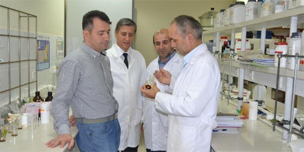 SAÜ'lü akademisyenlerden yeni antibakteriyel ürün