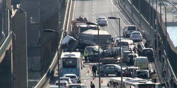 Haliç Köprüsü'nde kaza trafiği