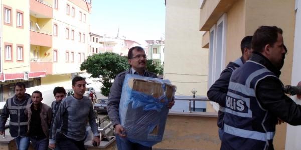 G�ksun'da 28 kilo esrara 2 tutuklama