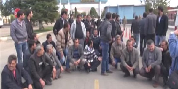 İşten çıkarılan işçiler eylem yaptı