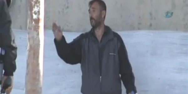 Eşine kızan şahıs üzerine benzin dökerek kendini yaktı