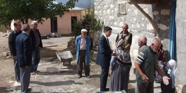 Çemişgezek Kaymakamı Soner Kırlı köy gezilerine başladı