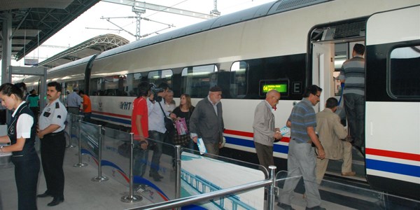TCDD bayram için ek seferler düzenleyecek