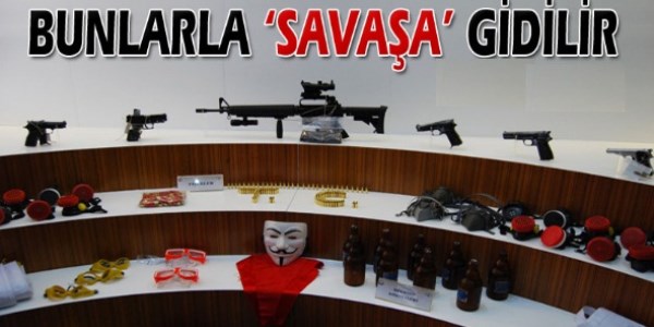 Gülsuyu operasyonlarında ele geçirilen silahlar basına gösterildi