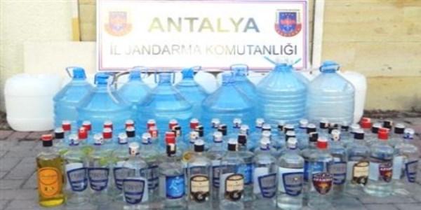 5 yıldızlı 2 otele sahte içki baskını