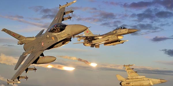 Savaş uçakları Kuzey Irak'ta