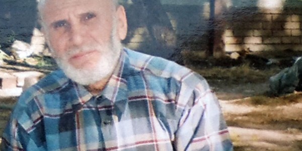 Yola düşen yaşlı adam aracın altında kaldı