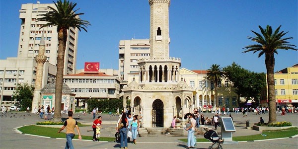 İzmir'de bayram sakin geçiyor