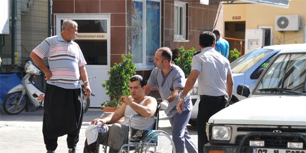 Alanya'da 40 acemi kasap hastaneye kaldrld