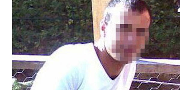 Eşine zorla fuhuş yaptırdı