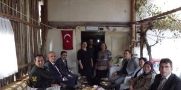 Şehit ailelerine bayram ziyareti