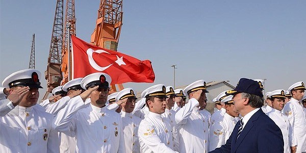 Gül'den TCG Göksu Fırkateyni'ne ziyaret/ Video