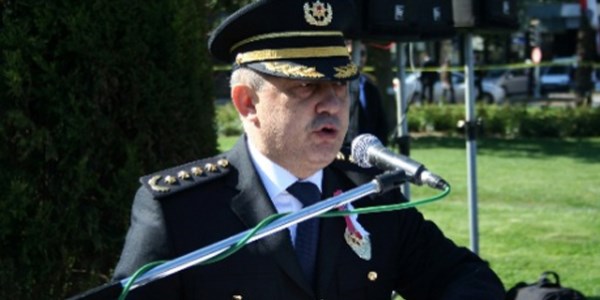�zmir Emniyet M�d�r�'ne sald�r� iddias�