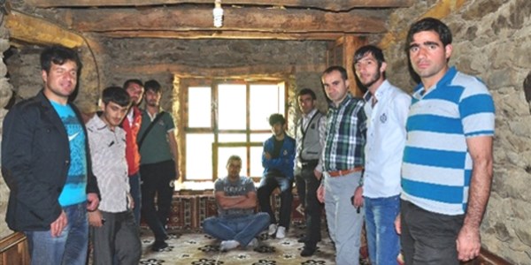 Said Nursi'nin doğduğu köyü 5 bin kişi ziyaret etti