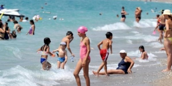 Mersin sahillerinde bayram tatili bereketi