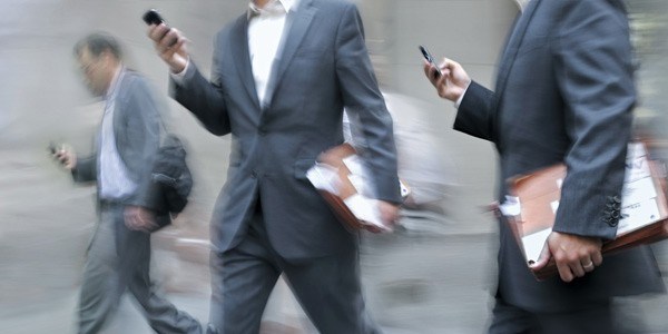 Cep telefonunu 40 dakikadan fazla kullanmayın