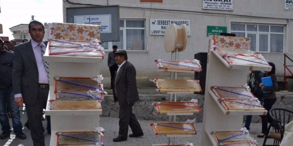 Şenkaya'da bal festivali düzenlendi