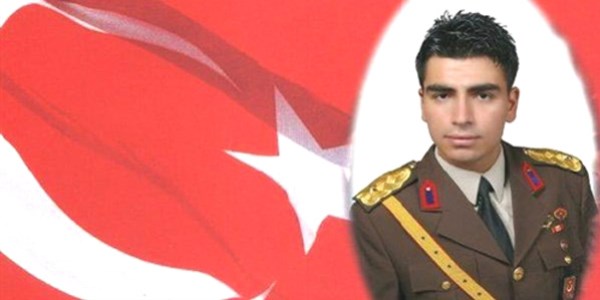 Şehit teğmene doğum günü kutlaması
