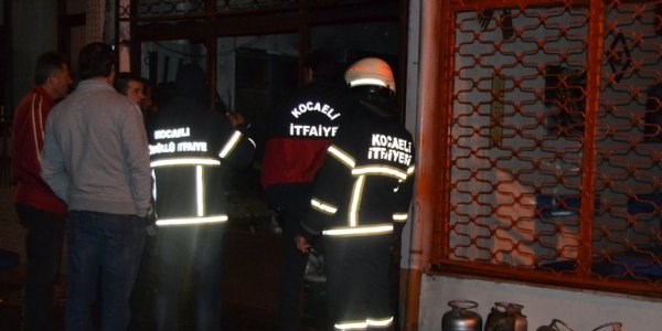 Karamürsel'de korkutan yangın