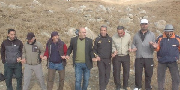 Doğa yürüyüşüne kar sürprizi