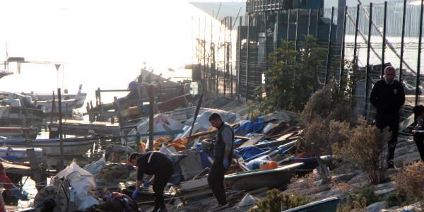 Pendik'te sahilinde denizden ceset çıkarıldı