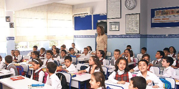 Ücretli öğretmenler ve ihbar hatları