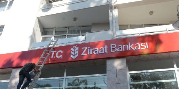 Çorlu'da Ziraat Bankası tabelasına' 'T.C.' ibaresi yapıştırdılar