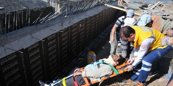 İnşaat işçisi düşerek ağır yaralandı