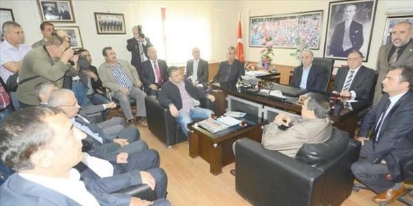 Yatağan'da direnen işçilere destek