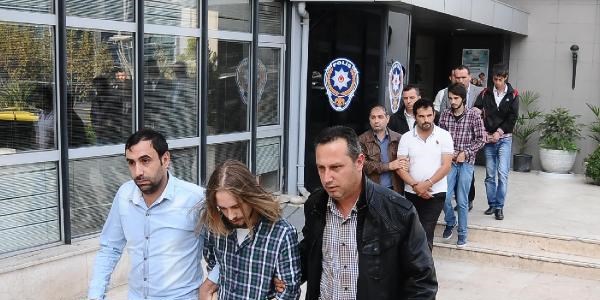 Telefon dolandırıcıları suç üstü yakalandı