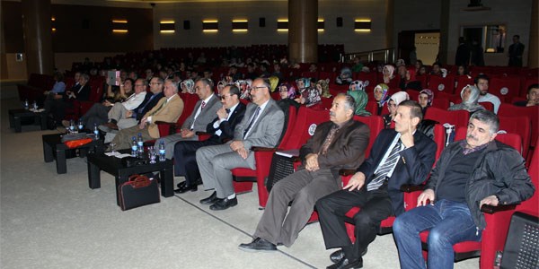 'Öğretmen eğitiminde güncel uygulamalar' semineri