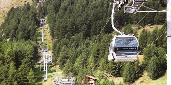 Dünyanın en uzun teleferiği Başbakanı bekliyor