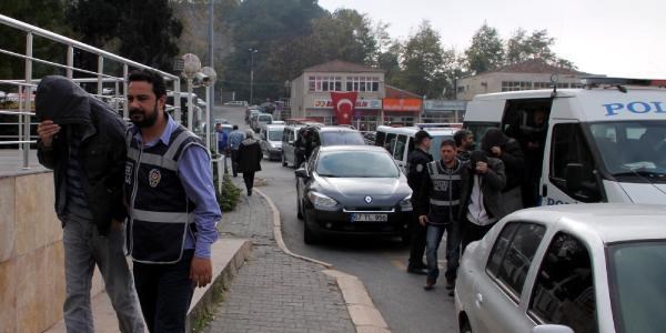 Ereğli'de uyuşturucu operasyonu: 15 gözaltı