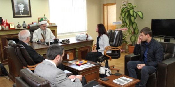 Ukraynal� anne ve o�lu Rize'de M�sl�man oldu