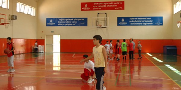 Spor, çocukların okuldaki başarısını olumlu etkiliyor