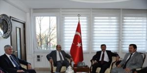 4 ilin valisi K�tahya'da bulu�tu