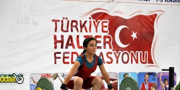 Türkiye Halter Şampiyonası Alanya'da başladı