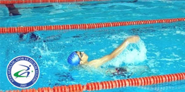 G�rme engelli y�z�c� T�rkiye �ampiyonu oldu