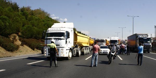 Vali Mutlu'dan trafie kapal yol tweeti