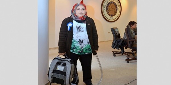 Kalbinin sesini �antas�ndan de�il, g��s�nden duymak istiyor