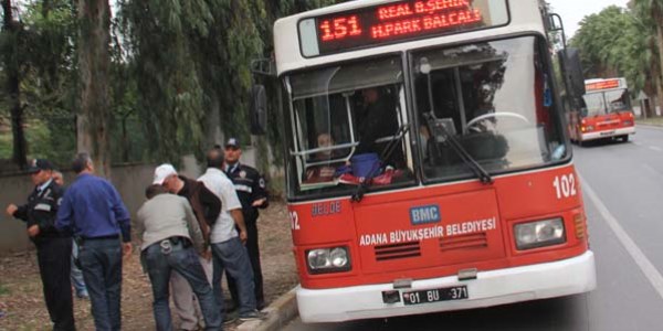 Toplu ta��ma arac�nda h�rs�zl�k alarm�