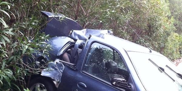 Marmaris'te trafik kazas� , 2 yaral�