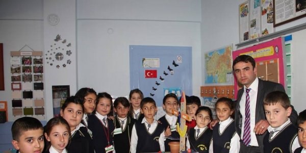 ��rencilerine matemati�i b�yle sevdirdi