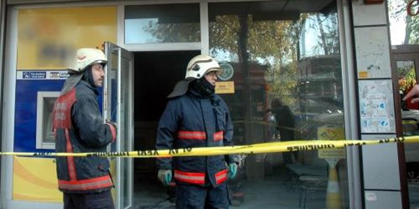 PTT'yi �nce soydu, sonra yakt�