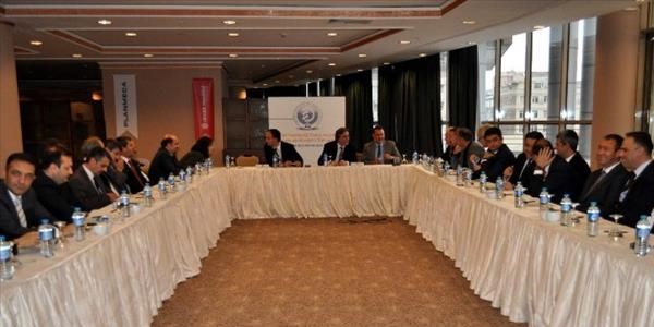 Di�hekimli�i fak�ltelerinin dekanlar� Kayseri'de bulu�tu