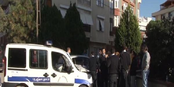 Polis aracı kaza yaptı; emekli savcı yaralandı