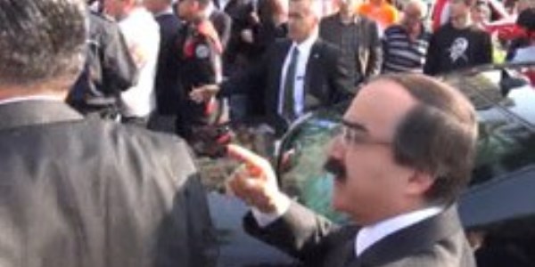 Vali Co�: Gavat de�il kavas dedim/Video