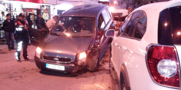 Ayvalk'taki kaza, trafii fel etti