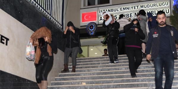 Fuhuş operasyonu:14 gözaltı