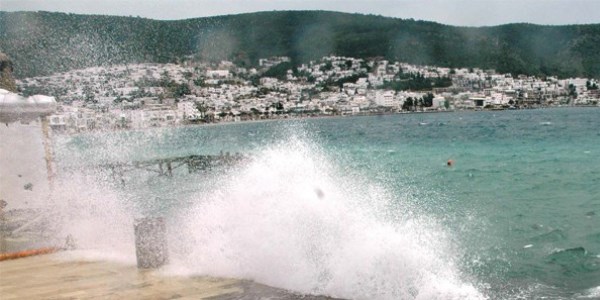 Meteoroloji'den denizde kuvvetli rüzgar uyarısı
